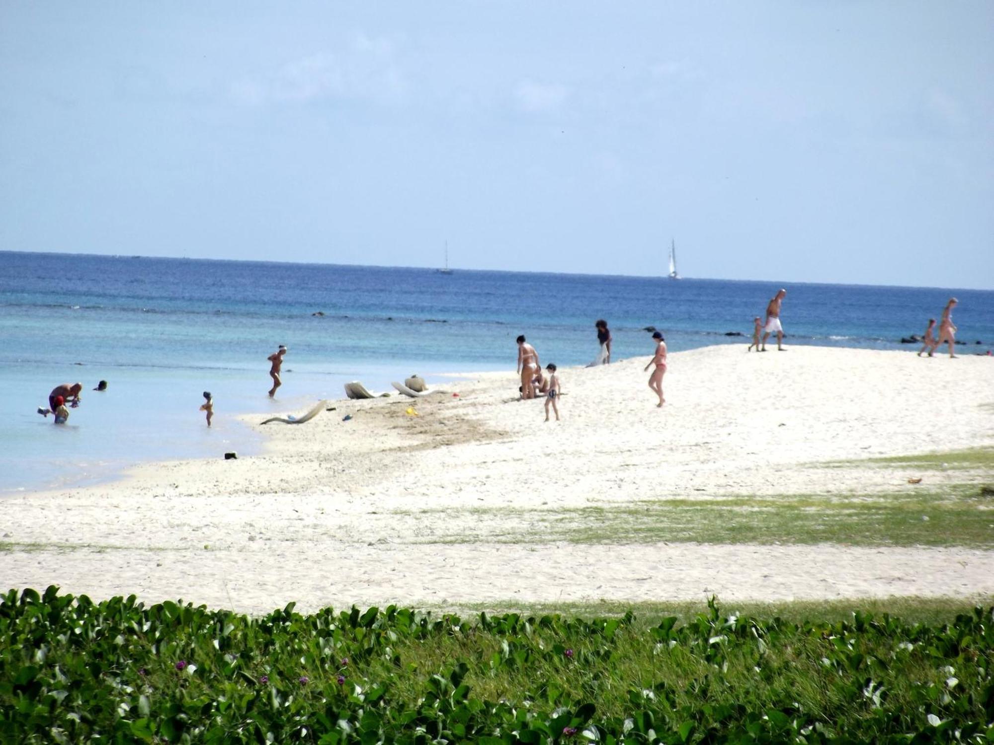 West Sand Holidays Licensed By The Tourism Authority 09926 Flic-en-Flacq Esterno foto
